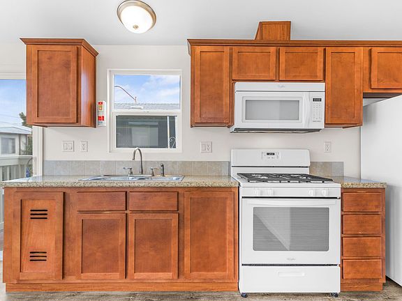 3rd image of 2630 Portola Dr #26