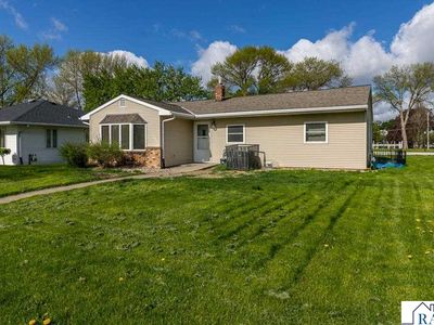 522 1st St SE, Madelia, MN, 56062