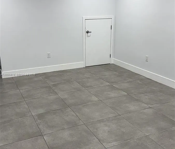 645 Palmetto Dr #12 — Photo 7