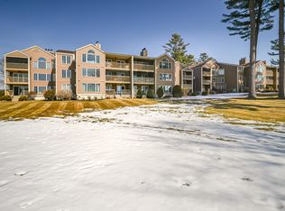 37 Turtle Run Rd APT 14, Winthrop, ME 04364