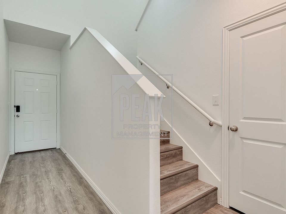 1st image of 3222 Cherry Ln