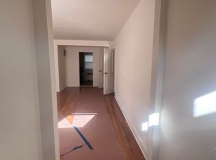 23 Arlo Rd APT 2A, Staten Island, NY 10301