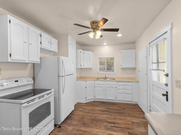 519 Jefferson St, Afton, WY 83110