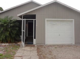 1330 17th Ct SW, Vero Beach, FL 32962
