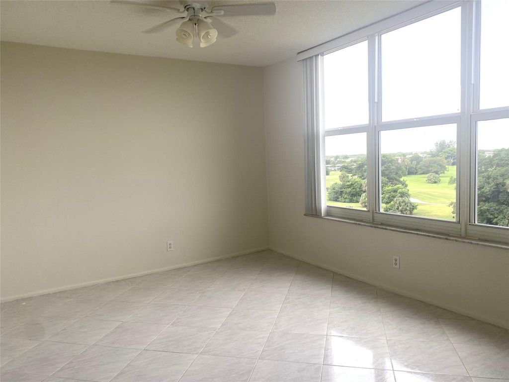2671 S Course Drive #602, photo 9