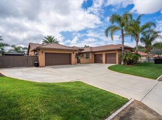 16621 Open View Rd, Ramona, CA 92065