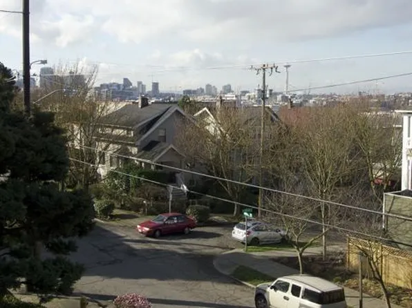 2210 Franklin Ave E (M) Franklin House, 2210 Franklin Ave E APT 301, Seattle, WA 98102