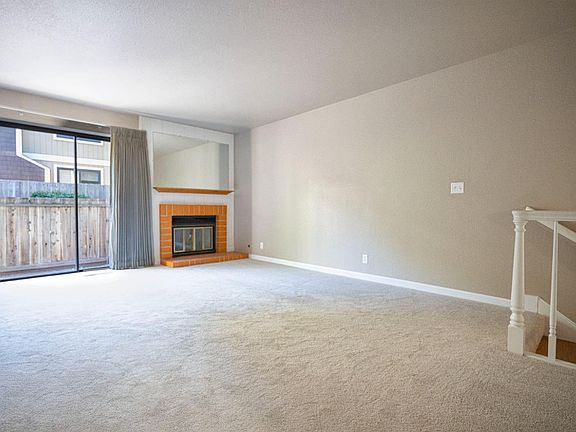 2nd image of 584 Valeri Ruth Ct