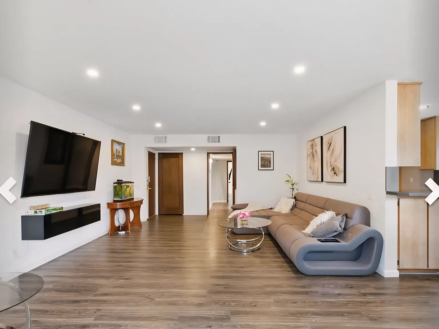 5400 Lindley Ave — Photo 2