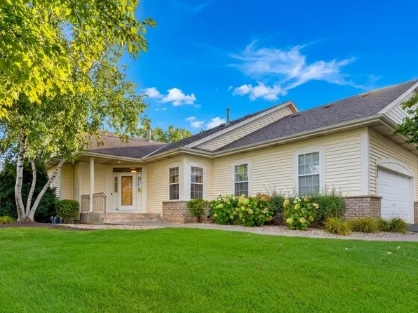 583 Holly Ln N, Oakdale, MN 55128