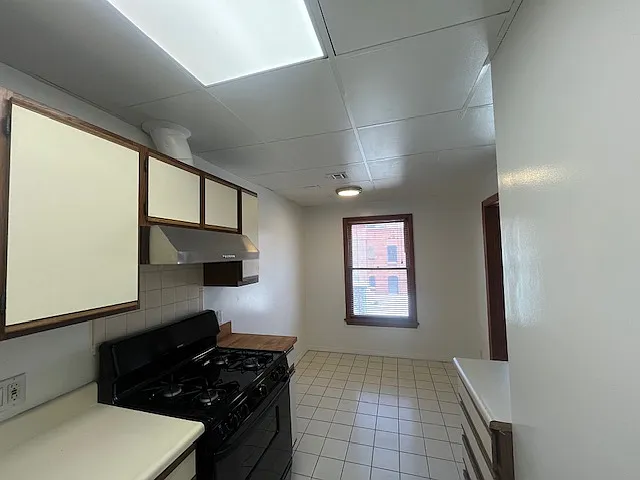 The Burnside Apartments — Photo 10