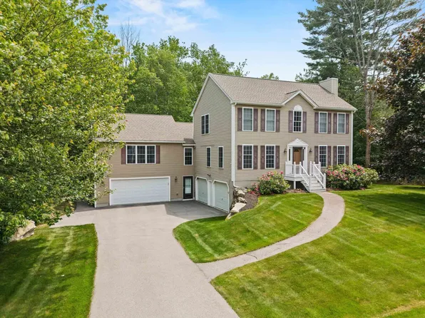 55 Autumn Run, Hooksett, NH 03106