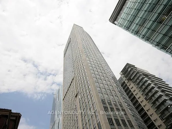 210 Victoria St, Toronto, ON