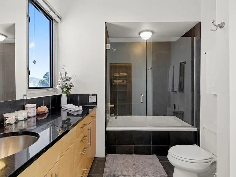 1344 Pacheco St — Photo 35