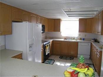 4th image of 609 Laurel Ct