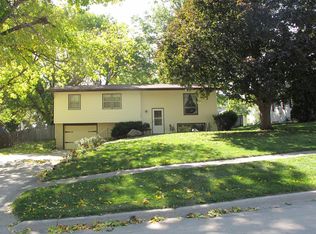 1323 Onyx Dr, Harlan, IA 51537