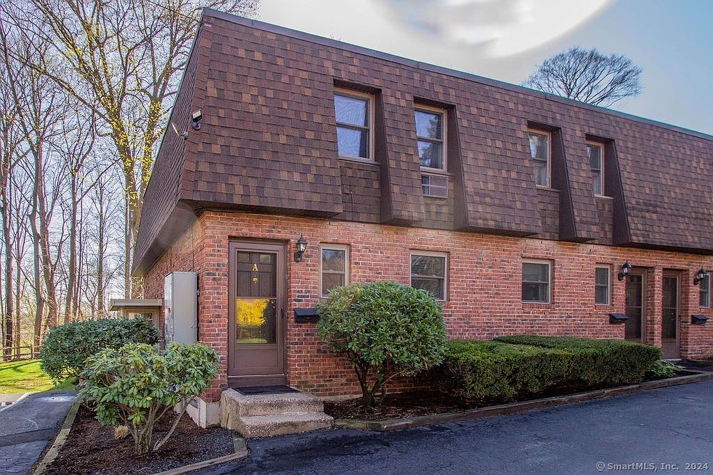 27 Burgoyne St APT A, West Hartford, CT 06110 Zillow