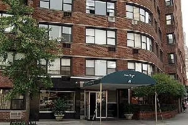 Sold by Corcoran | media 7