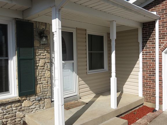 4th image of 444 Jackie Way