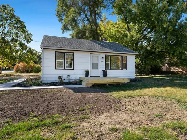 415 E 3rd St, Pecatonica, IL 61063