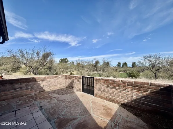 1364 W Desert Hills Dr, Green Valley, AZ 85622