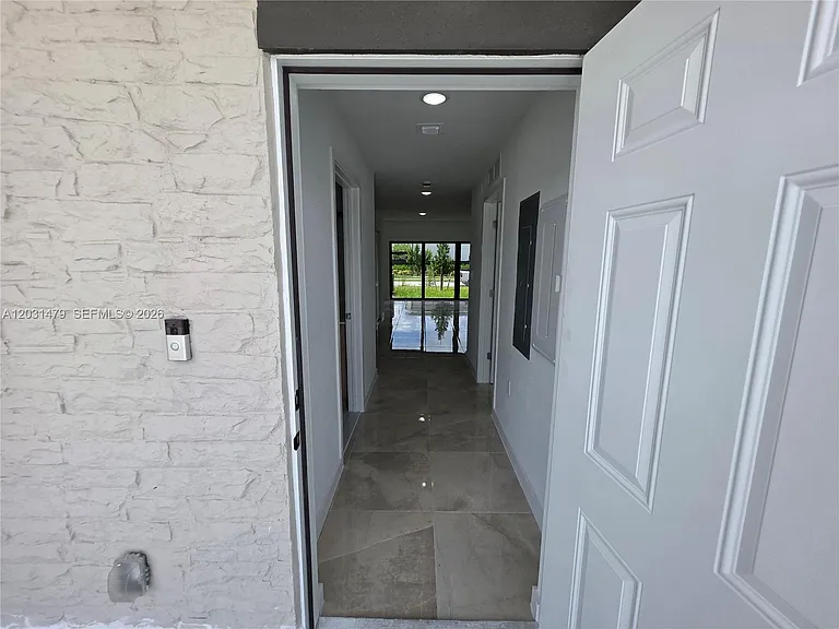1305 NW 4th Ter #1305 — Photo 7