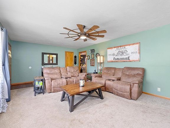 3rd image of 509 N High Dr