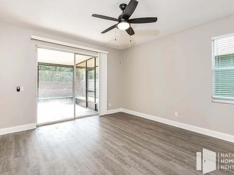3725 Shawn Cir — Photo 14