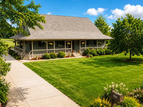 552 Fleetwood Dr N, Valparaiso, IN 46385