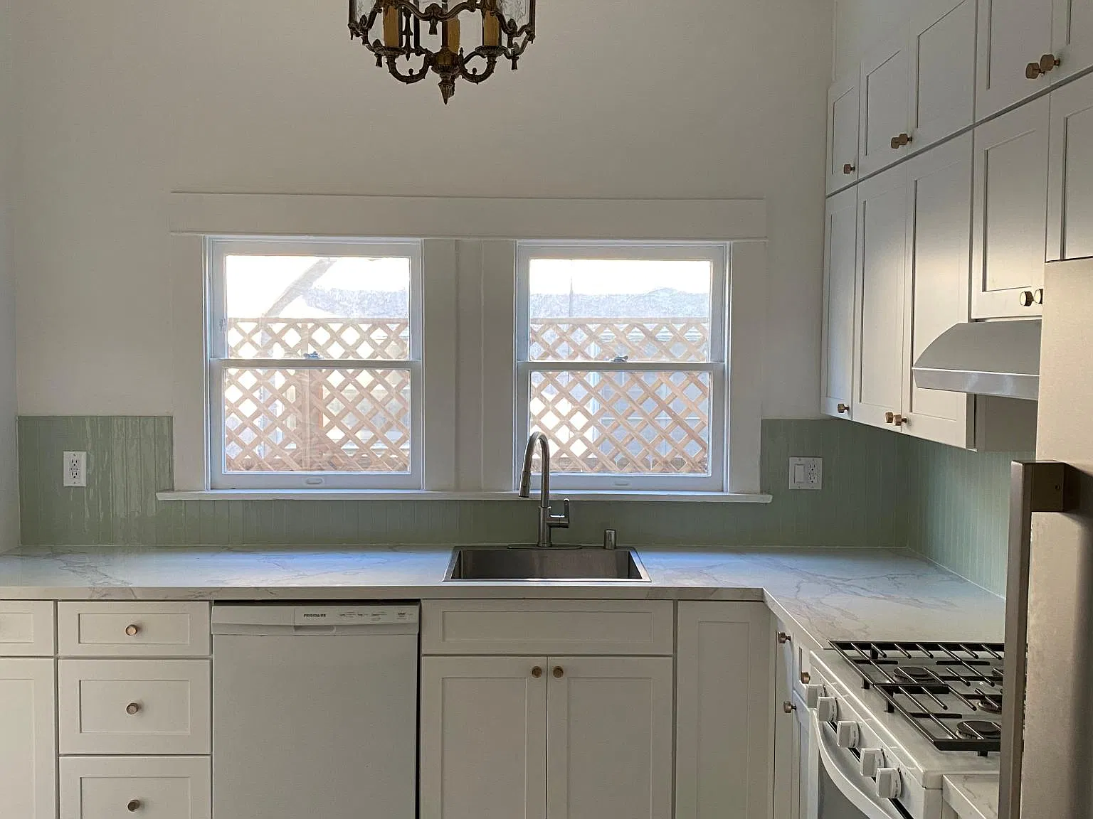 1 bed, 600 sqft, $2,350 — Photo 2