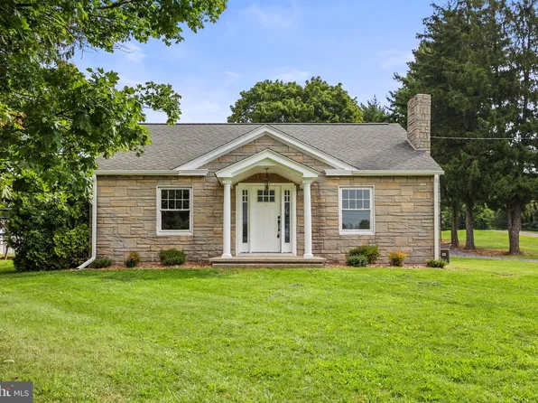 3005 Windsor Rd, Red Lion, PA 17356