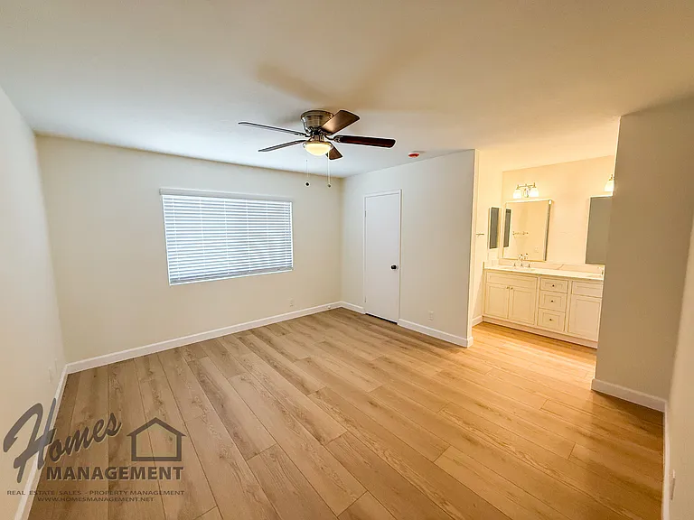 1826 Cortez Ave — Photo 8