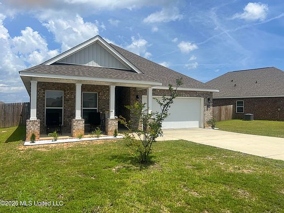 3rd image of 15614 Arran Way