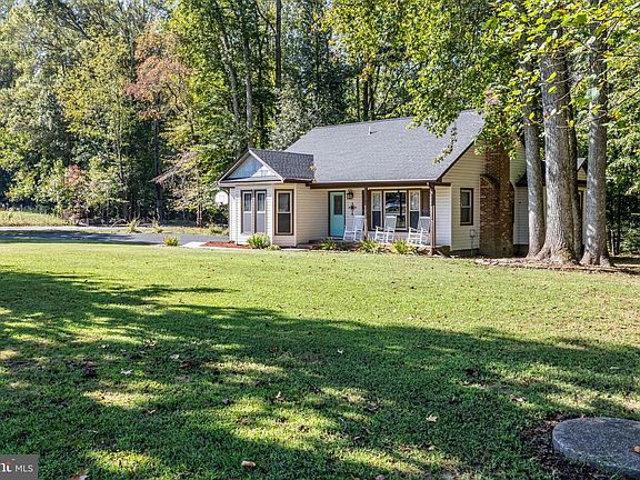 4th image of 10318 Shaw Dr