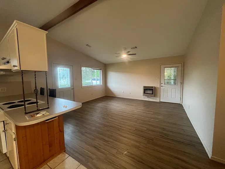 301 Wildwood Cir — Photo 16
