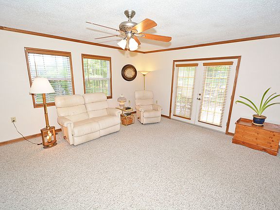 5th image of 2287 Sentinel Dr
