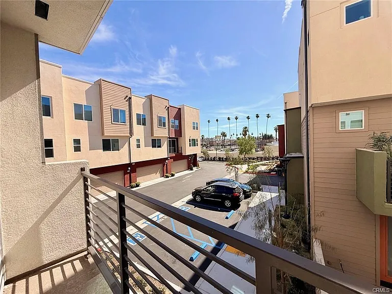 1677 W Lincoln Ave #103 — Photo 9
