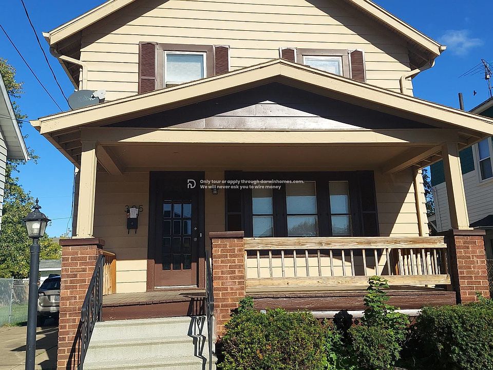 1st image of 305 Iowa Ave