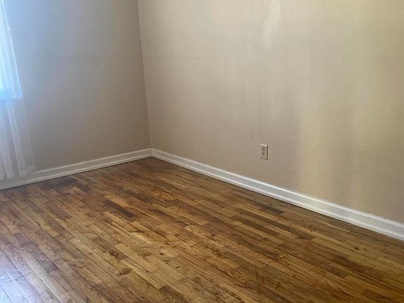 4th image of 3412 Roberts Rd