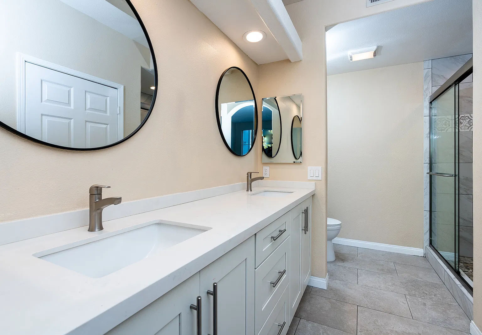 2 bed, 1076 sqft, $3,100 — Photo 4