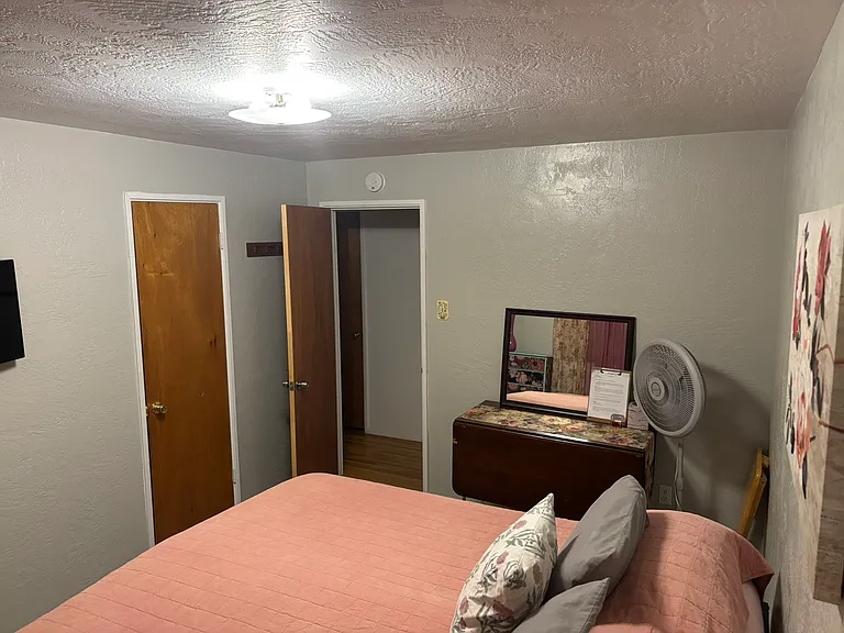 717 Alvarado Dr SE — Photo 11