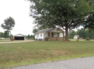 295 Crutchfield Ln, Paris, TN 38242