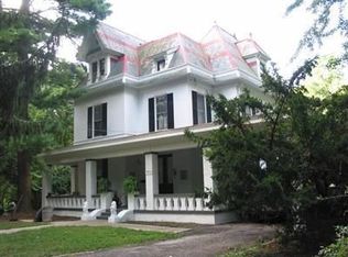 7275 Gracely Dr, Cincinnati, OH 45233