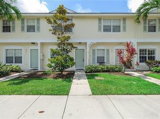 5660 NW 98th Way, Pompano Beach, FL 33076