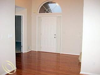 5th image of 338 Shore Brook Ln #1