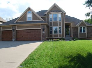 333 SE Breon Bay, Lees Summit, MO 64063