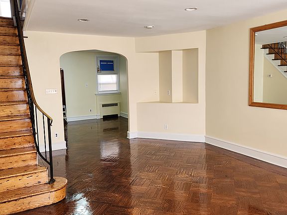 2nd image of 5346 E Roosevelt Blvd