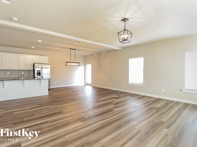 320 Ridge View Cir — Photo 4