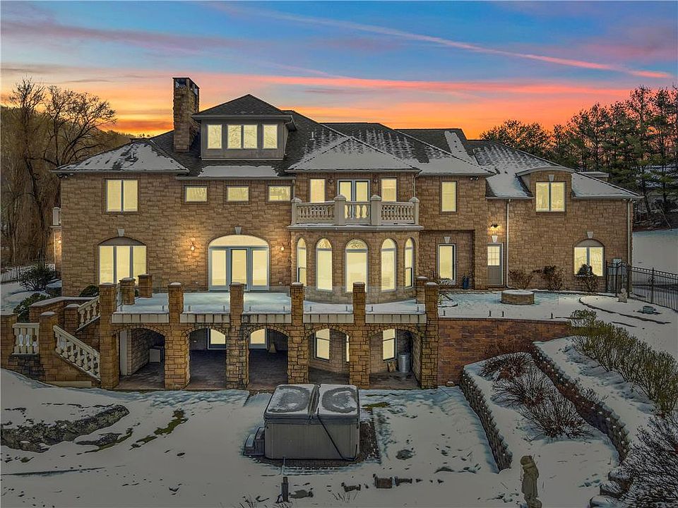 2173 Fox Run Rd, Stroudsburg, PA 18360 Zillow