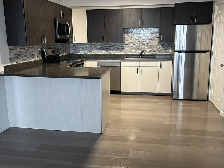 130 Inverness Pl — Photo 5